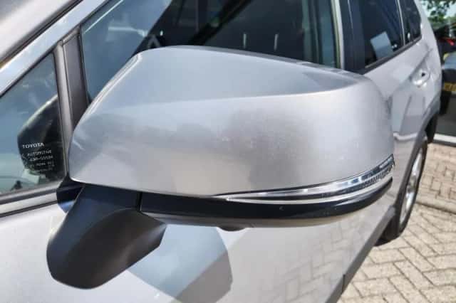 Toyota RAV4 (2019) thumbnail 38