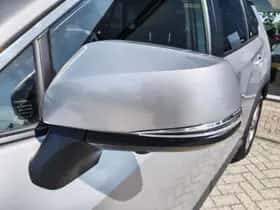 Toyota RAV4 (2019) thumbnail 38