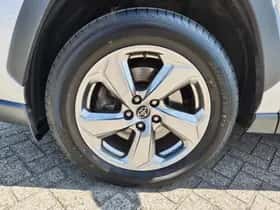Toyota RAV4 (2019) thumbnail 41