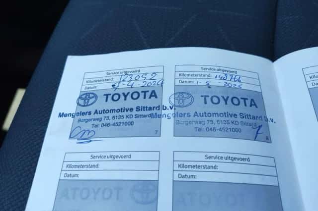 Toyota RAV4 (2019) thumbnail 43