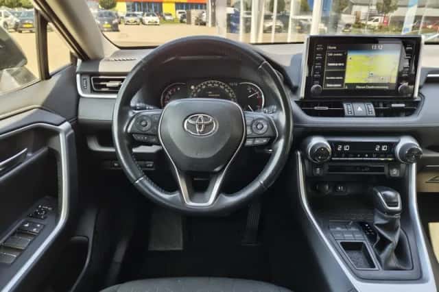 Toyota RAV4 (2019) thumbnail 9