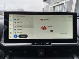 Toyota C-HR (2024) thumbnail 15