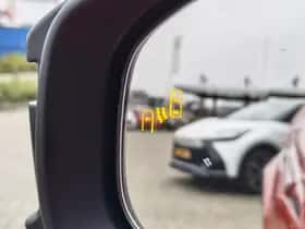 Toyota C-HR (2024) thumbnail 41