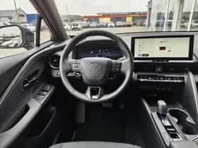 Toyota C-HR (2024) thumbnail 8