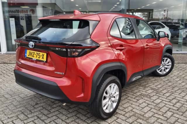 Toyota Yaris Cross (2023) thumbnail 4