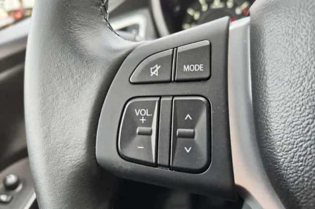 Suzuki S-Cross (2025) thumbnail 13