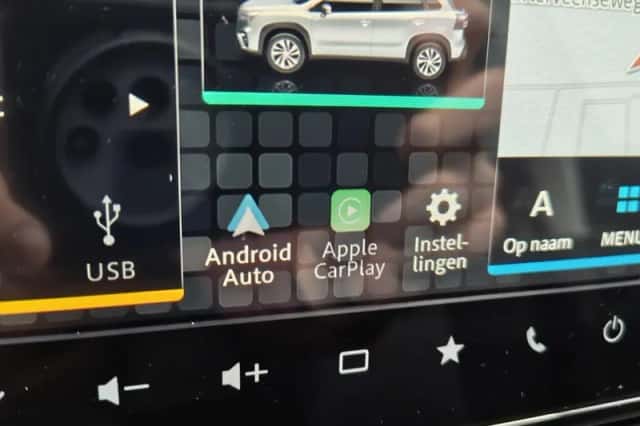 Suzuki S-Cross (2025) thumbnail 16