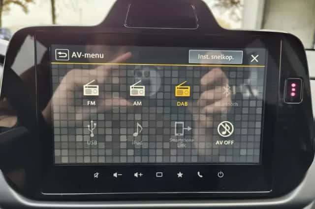 Suzuki S-Cross (2025) thumbnail 17