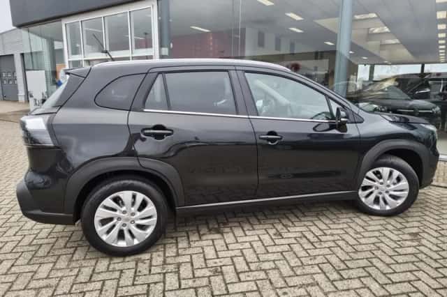 Suzuki S-Cross (2025) thumbnail 5