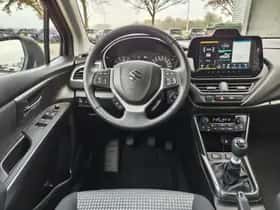 Suzuki S-Cross (2025) thumbnail 8