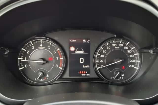 Suzuki S-Cross (2025) thumbnail 10