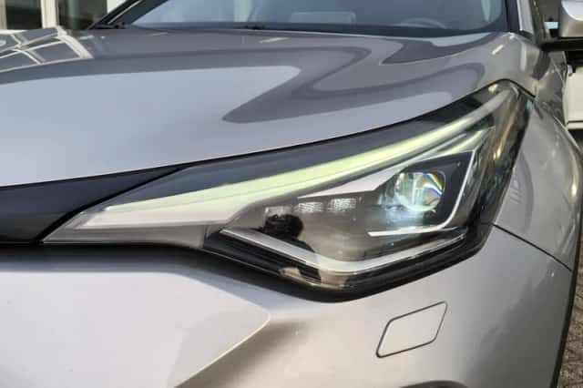 Toyota C-HR (2023) thumbnail 36