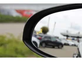 Toyota C-HR (2023) thumbnail 39