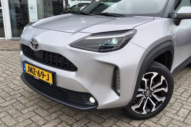 Toyota Yaris Cross (2025) thumbnail 2