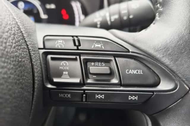 Toyota Yaris Cross (2025) thumbnail 14