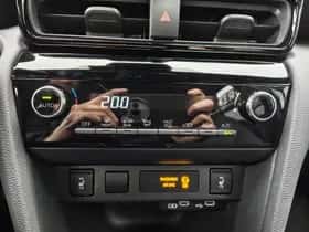 Toyota Yaris Cross (2025) thumbnail 18