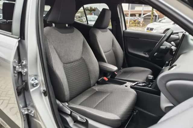 Toyota Yaris Cross (2025) thumbnail 28