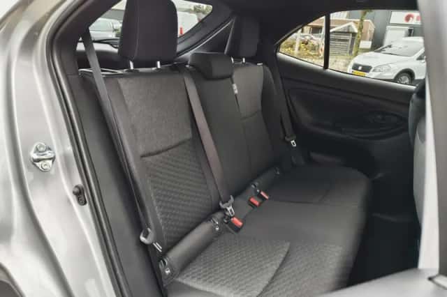 Toyota Yaris Cross (2025) thumbnail 30