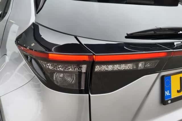 Toyota Yaris Cross (2025) thumbnail 35