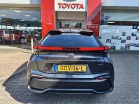 Toyota C-HR (2024) thumbnail 6