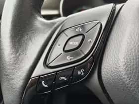 Toyota C-HR (2021) thumbnail 14