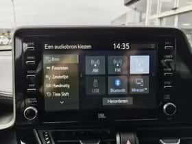Toyota C-HR (2021) thumbnail 16