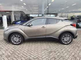 Toyota C-HR (2021) thumbnail 3