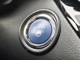 Toyota C-HR (2021) thumbnail 26
