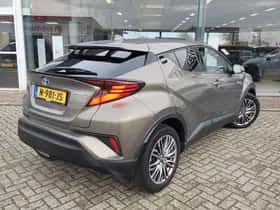 Toyota C-HR (2021) thumbnail 4