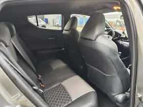 Toyota C-HR (2021) thumbnail 33
