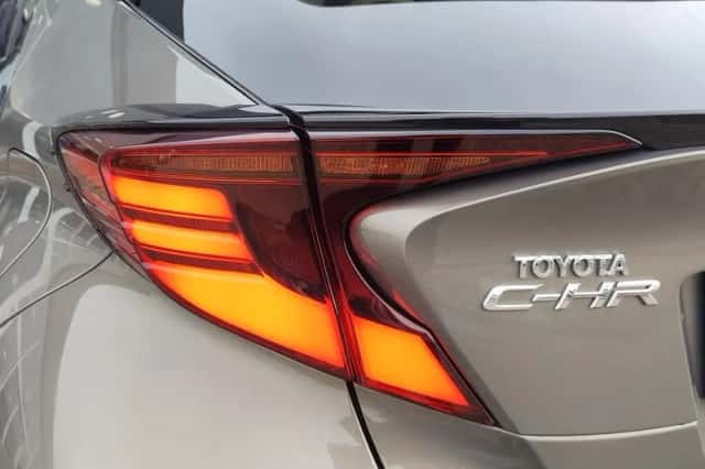 Toyota C-HR (2021) thumbnail 37