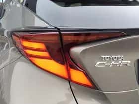 Toyota C-HR (2021) thumbnail 37