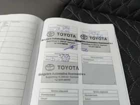 Toyota C-HR (2021) thumbnail 43