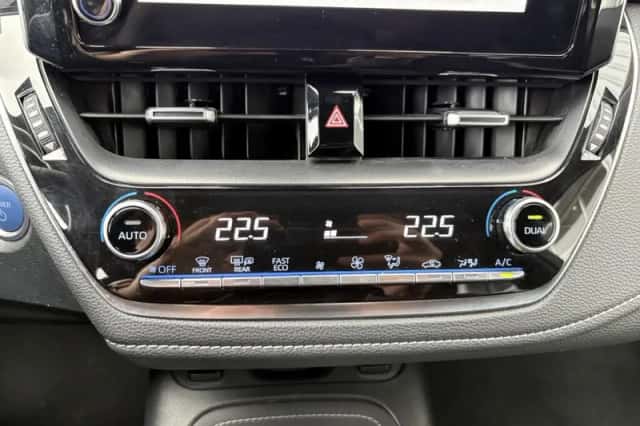 Toyota Corolla (2022) thumbnail 23