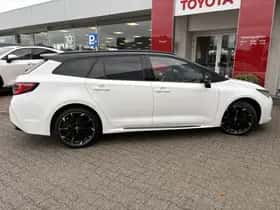 Toyota Corolla (2022) thumbnail 5