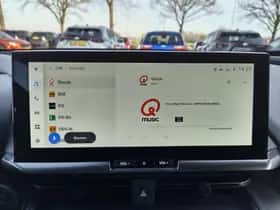 Toyota C-HR (2024) thumbnail 14