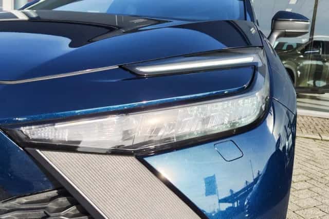 Toyota C-HR (2024) thumbnail 34