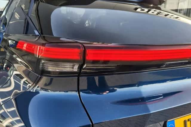 Toyota C-HR (2024) thumbnail 35