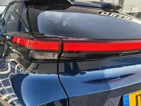 Toyota C-HR (2024) thumbnail 35