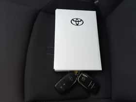 Toyota C-HR (2024) thumbnail 40