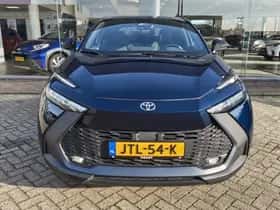 Toyota C-HR (2024) thumbnail 6