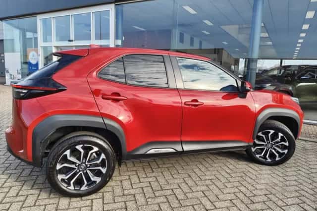Toyota Yaris Cross (2021) thumbnail 5