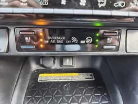 Toyota RAV4 (2021) thumbnail 18
