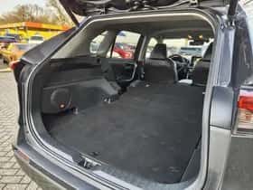 Toyota RAV4 (2021) thumbnail 35