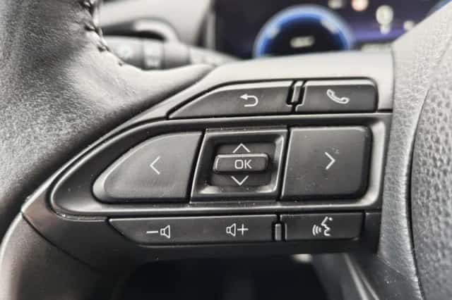 Toyota Yaris Cross (2024) thumbnail 14