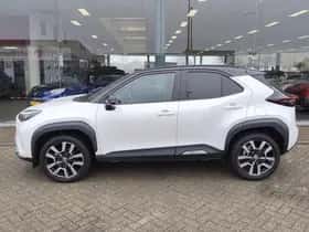 Toyota Yaris Cross (2024) thumbnail 3