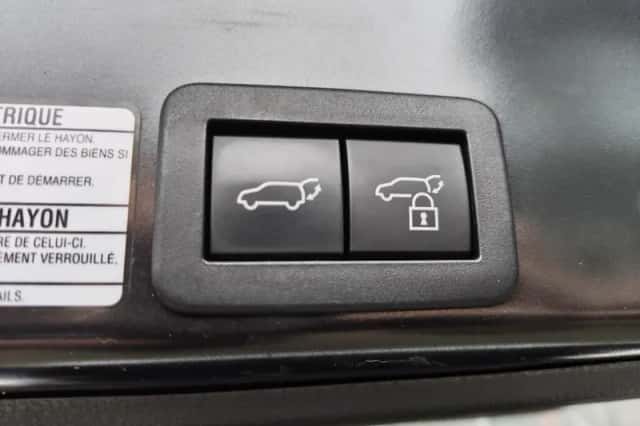 Toyota Yaris Cross (2024) thumbnail 36