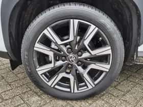 Toyota Yaris Cross (2024) thumbnail 42