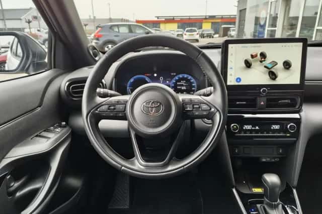 Toyota Yaris Cross (2024) thumbnail 8