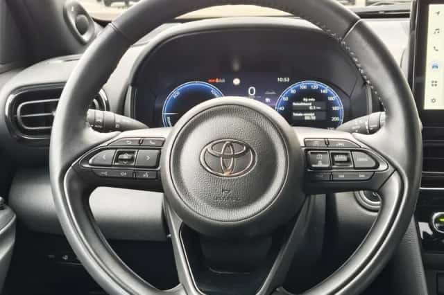 Toyota Yaris Cross (2024) thumbnail 9